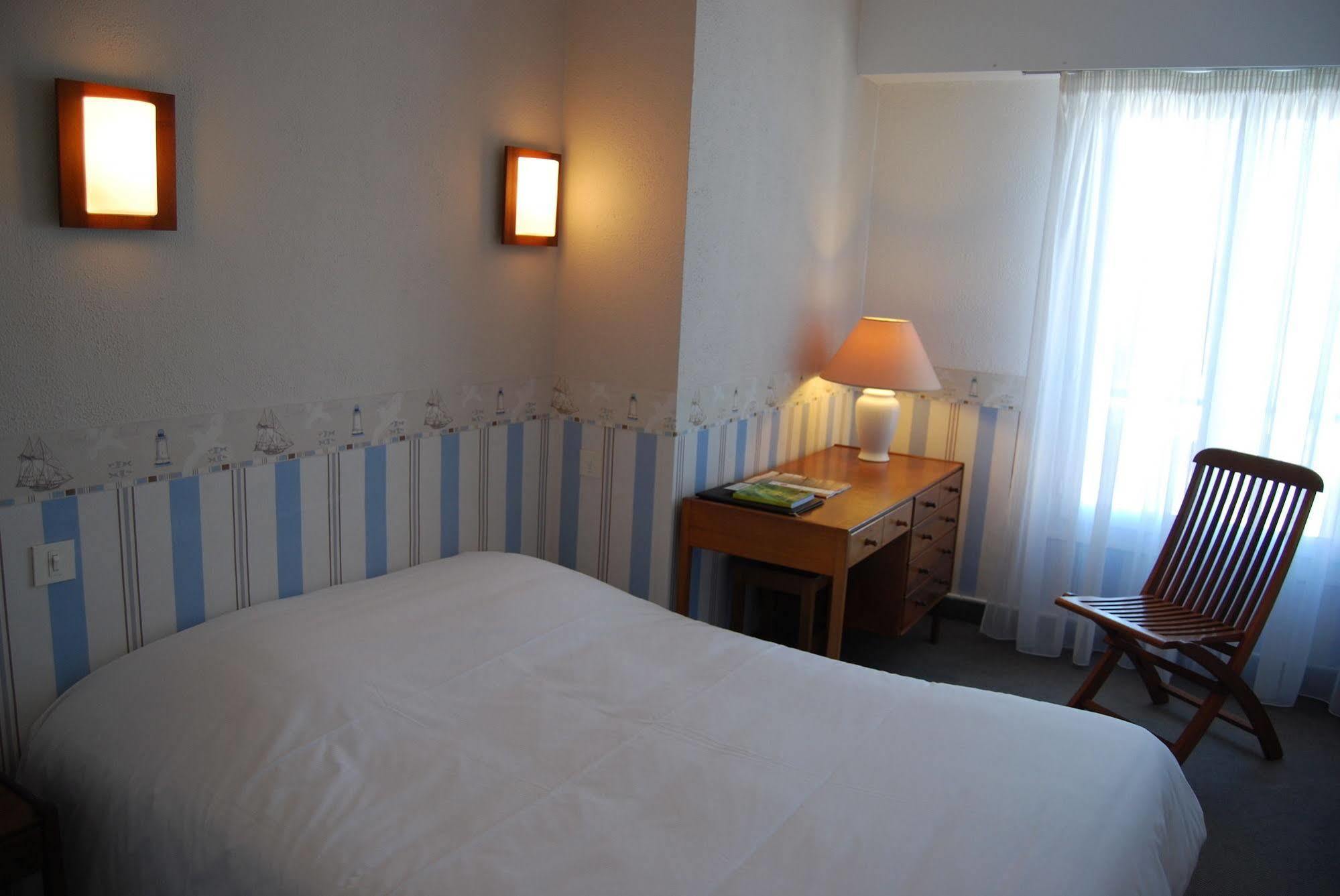 Hotel Des Druides กีเบอรง ภายนอก รูปภาพ
